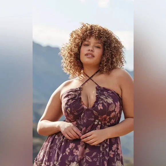 Torrid Festi Halter Bow Maxi Dress - Picture 2 of 7